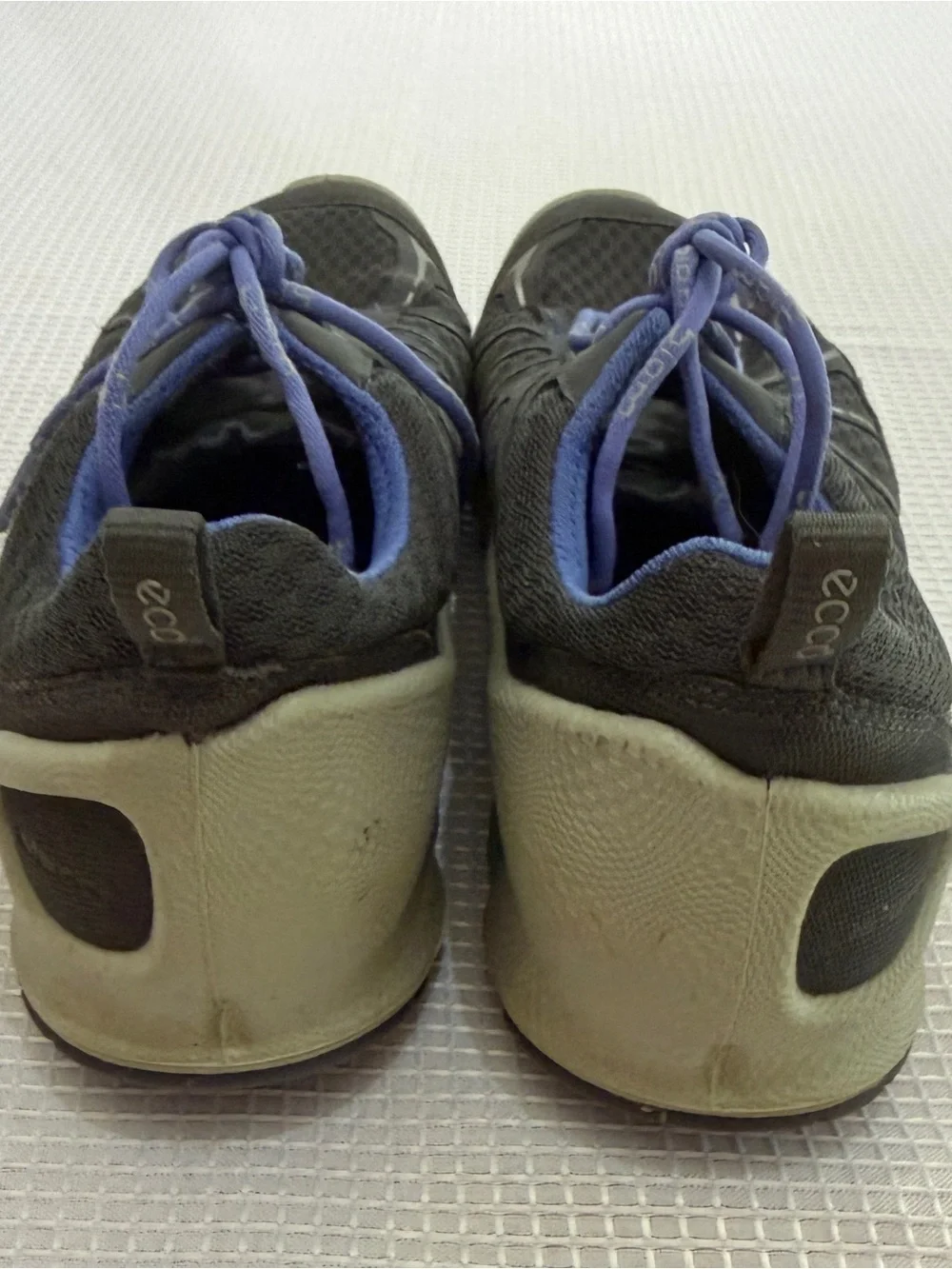 Ecco Biom Train Women’s Gray Sneakers Size US 10/10.5 | 41 Running Shoes Lace Up